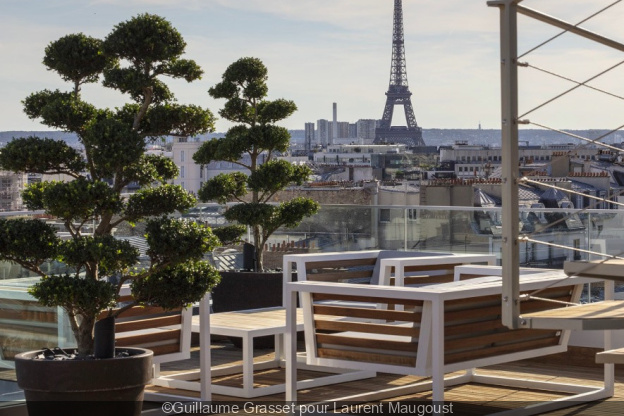 Hôtel Bowmann, the 5-star hotel on bustling Boulevard Haussmann ...