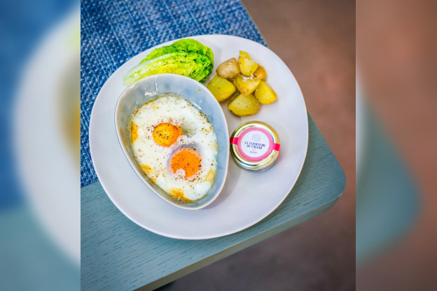 La recette de l'oeuf cocotte au caviar du Comptoir du Caviar