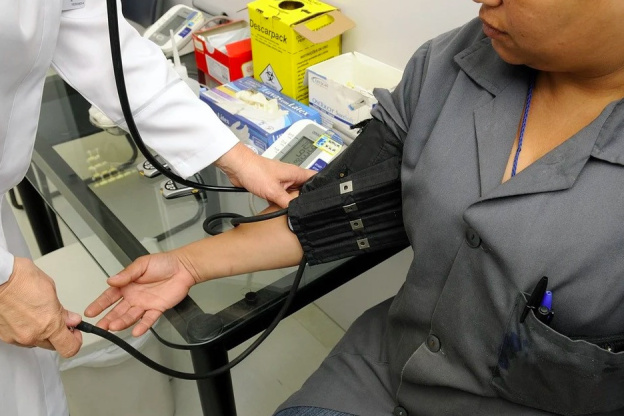 Les médecins du travail peuvent désormais prescrire des arrêts de travail