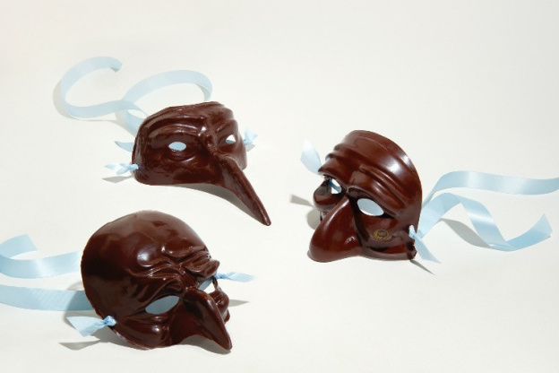 Sébastien Gaudard dévoile des masques en chocolat à porter et dévorer pour Carnaval 2021