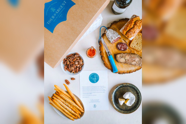 Les nouveaux paniers pique-nique de la Tour d'Argent en livraison et à emporter