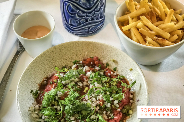 Le River Café, la péniche terrasse-restaurant se renouvelle