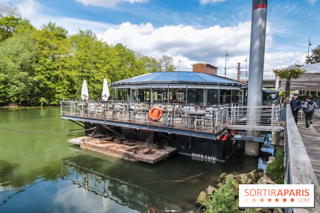 Le River Café, la péniche terrasse-restaurant se renouvelle