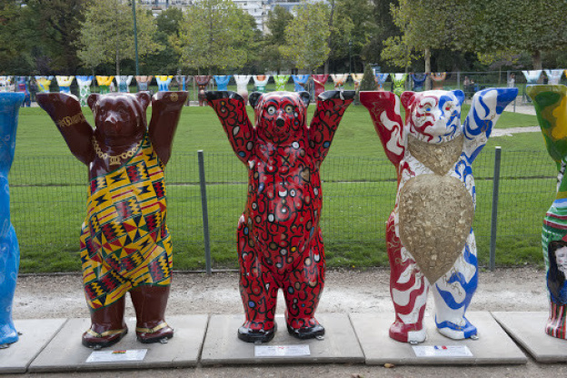 Les oursons géant du Champs de Mars à Paris - , Les United Buddy Bears à Paris