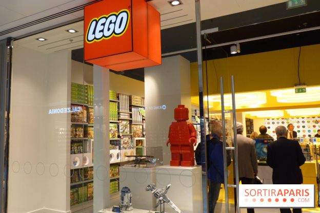 So Ouest, vitrine Lego