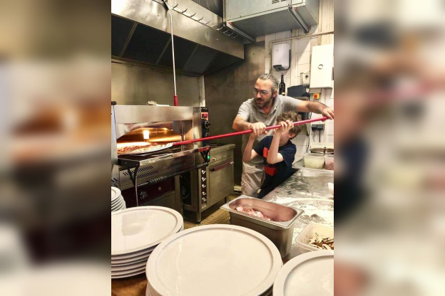 Ouverture de Gianni: la nouvelle pizzeria du 18ème où l'on chante!