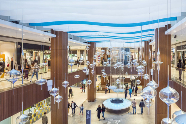 Les Trois Fontaines : le centre commercial de Cergy (95)