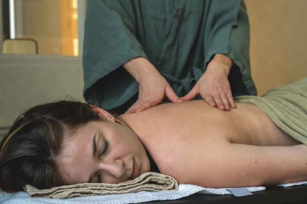 Ho Karan ouvre son No Stress Studio à l'Hôtel Hoy dans le 9ème