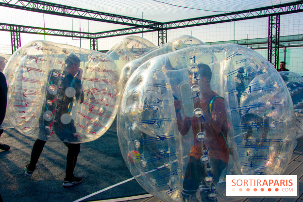 Animation de Bubble Foot sur la Tour Montparnasse
