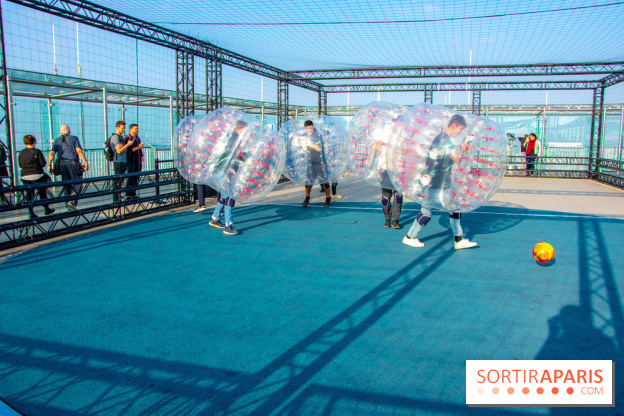 Animation de Bubble Foot sur la Tour Montparnasse