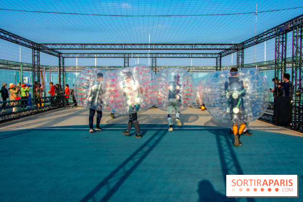 Animation de Bubble Foot sur la Tour Montparnasse