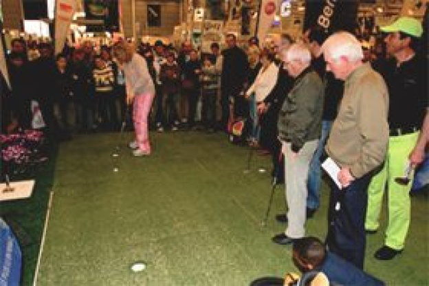 Les amateurs de golf ont rendez-vous Porte de Versailles