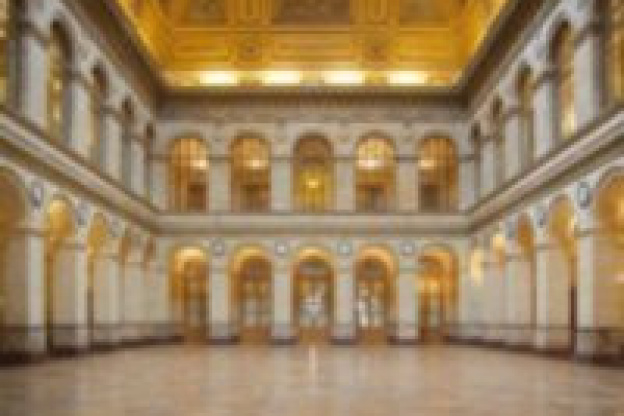 Noces glamour au Palais Brongniart