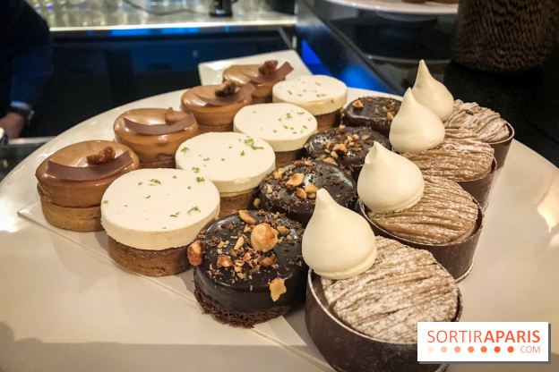 Tea-time Hotel Duo by Kevin Lacote