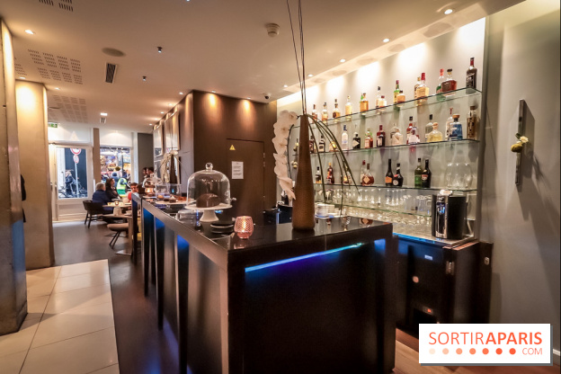 Tea-time Hotel Duo by Kevin Lacote