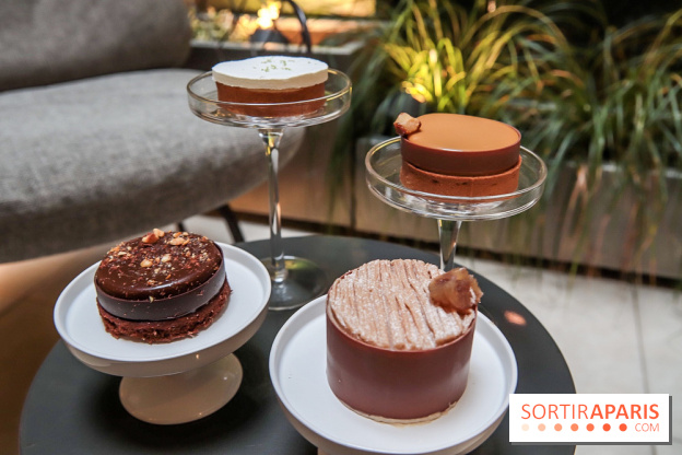 Tea-time Hotel Duo by Kevin Lacote