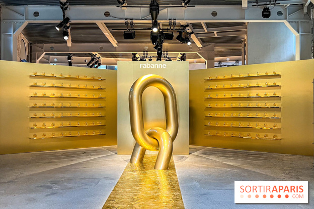 Paris Fashion Week 2024 : Million Gold, le pop up immersif, doré et parfumé de Rabanne   