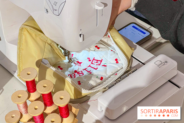 Memo Paris : pop up avec bars à broderie, charms et gravure pour personnaliser bijoux et accessoires