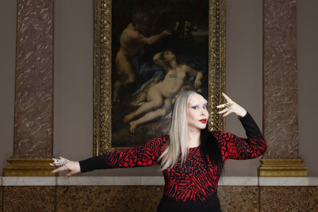 Orlan Louvre