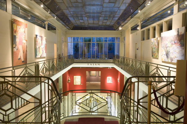 Exposition Mode Haute Couture Tajan