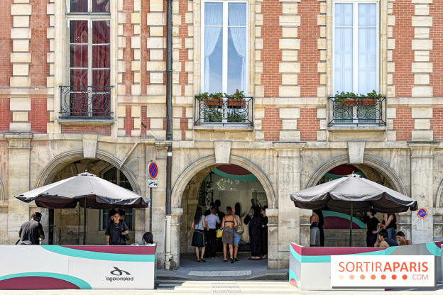 Mode, smoothies et collagène : une grande maison ouvre son pop up wellness sur la place des Vosges