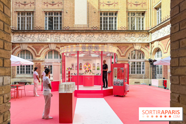 Ce pop up beauté d'une célèbre maison italienne change une école du Marais en fête foraine
