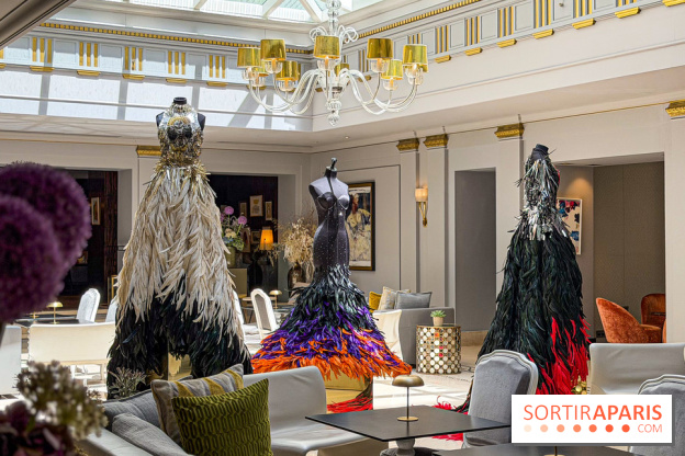 Fashion Week : une robe portée par Lady Gaga s’expose gratuitement dans un hôtel de luxe à Paris