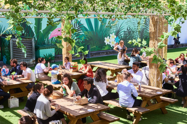 Le Jardin Secret de Westfield Les 4 Temps : une terrasse éphémère au cœur de La Défense