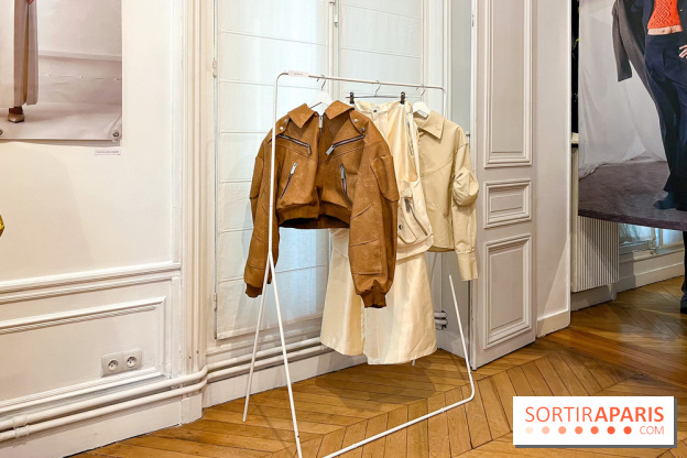 Paris Fashion Week 2023 : une exposition mode gratuite dans un appartement haussmannien à Paris