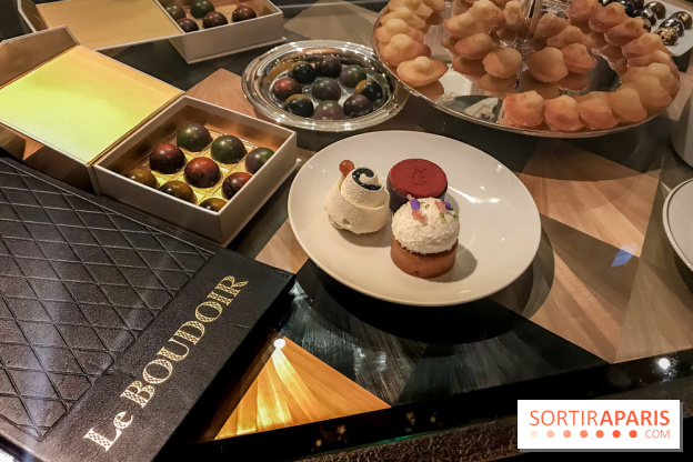 Le Boudoir, le comptoir à pâtisserie du Crillon