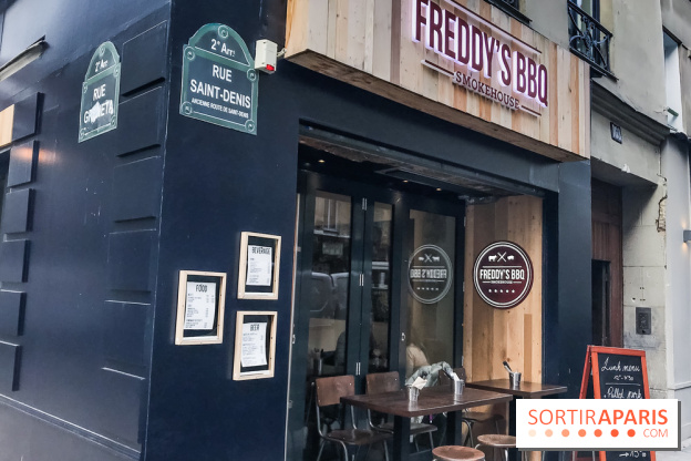 Freddy’s BBQ, le restaurant de viandes fumées à l’américaine