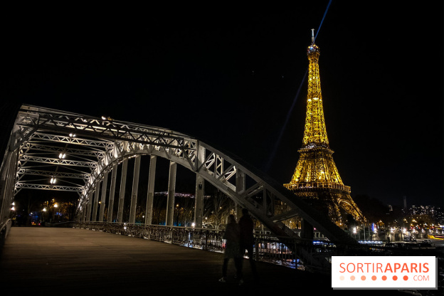 Visuel Paris Tour Eiffel pont nuit