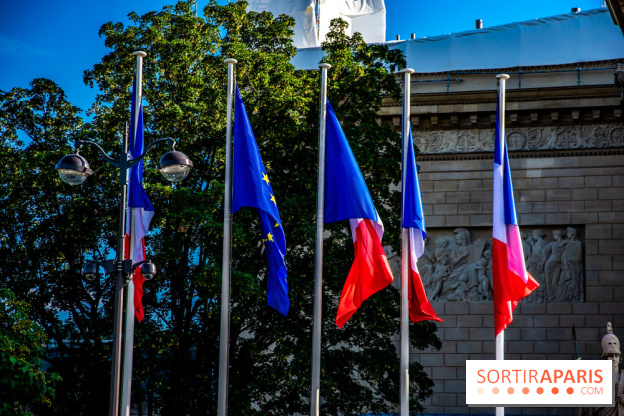 Visuel Paris drapeaux