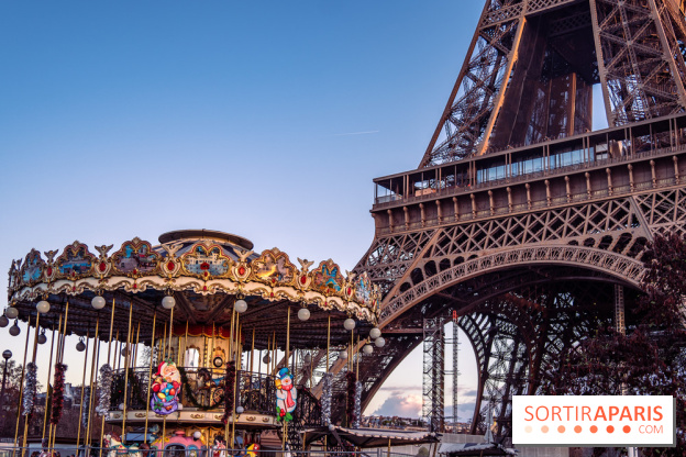 Visuel Paris Tour Eiffel manège enfants