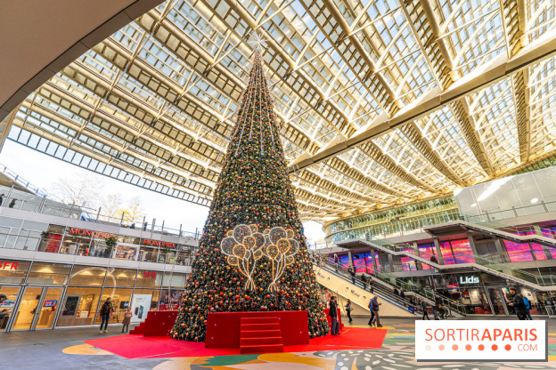 visuel Paris visuel  -  sapin - forum des halles- Noël