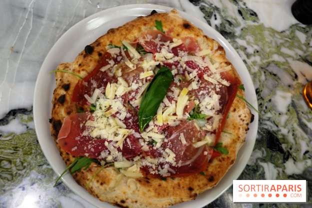 Caterina à la Grande Epiceire Rive Droite, les photos