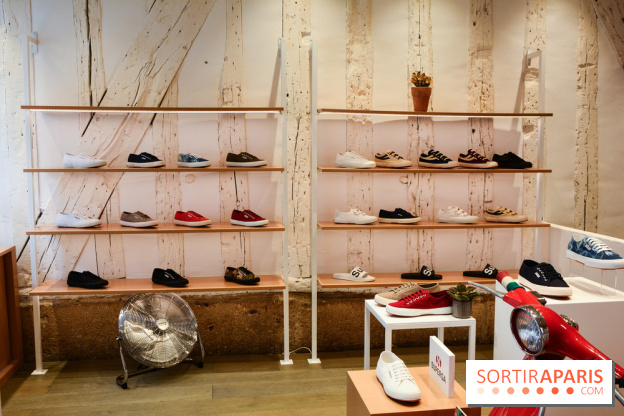 Superga ouvre sa première boutique parisienne