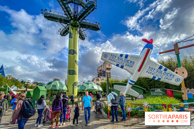 Visuels Disneyland Paris - Toy Soldier Parachute Drop