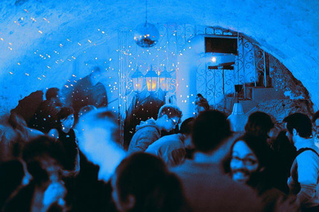 Sauver le monde entre amis ! (Code promo SORTIR)