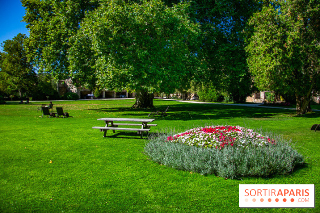 Le Château de Vault-de-Lugny, un écrin royal à deux heures de Paris