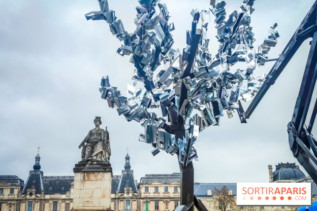 L'arbre aux mille voix : une sculpture originale installée sur le pont du Carrousel