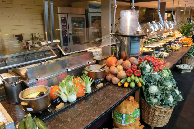 Les menus végétariens se popularisent dans les cantines