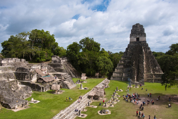 Archéologie : une nouvelle pyramide découverte sur le site Maya de Tikal, au Guatemala
