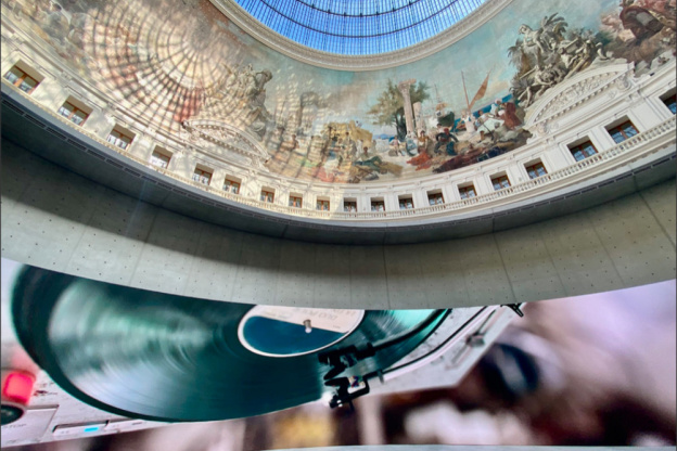 Anri Sala - Time no longer : l'exposition hypnotique à la Bourse de Commerce