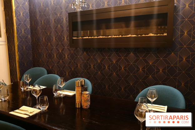 Madame Claude - Restaurant Paris 15ème La cheminée murale