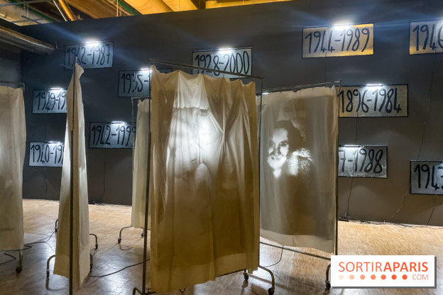 Christian Boltanski, les Portants, 2000