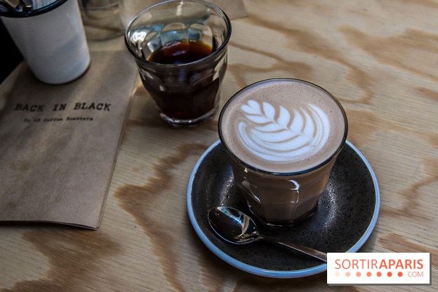 Back In Black coffee shop, les photos