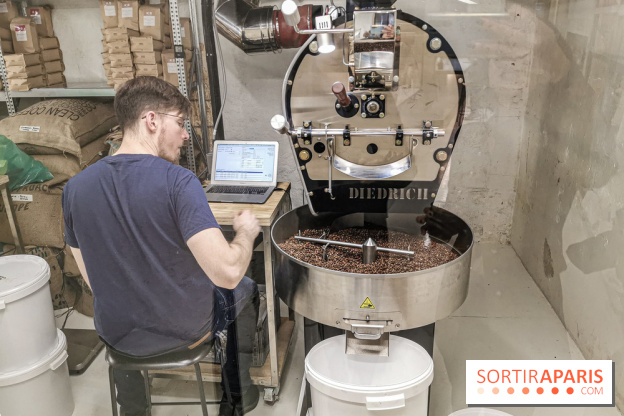 Back In Black coffee shop, les photos