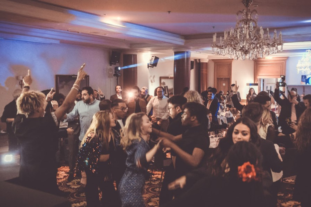 Le Grand Dîner, nouveau rendez-vous mondain du Tout-Paris