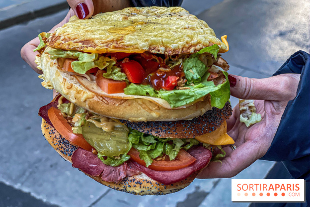 Noo York Hot Dog Bagel